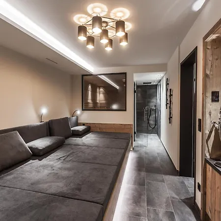 Graceful In With Sauna Chalet